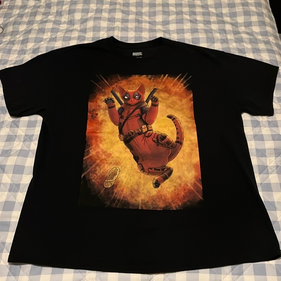 Marvel Deadpool/Catpool t-shirt - Picture 1 of 2